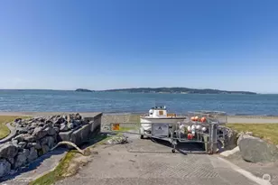 1042 Shorecrest Pl, Camano Island, WA 98282 - Photo 29