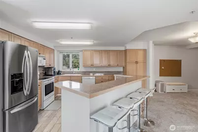 15020 Bothell Way NE #406, Lake Forest Park, WA 98155 - Photo 7