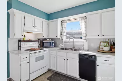 302 S Albert Street, Port Angeles, WA 98362 - Photo 13