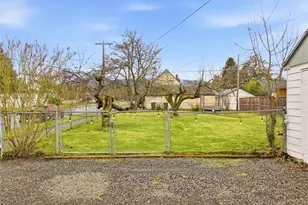 302 S Albert St, Port Angeles, WA 98362 - Photo 33