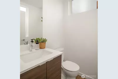 2455 Wickstrom Place SW, Seattle, WA 98116 - Photo 21