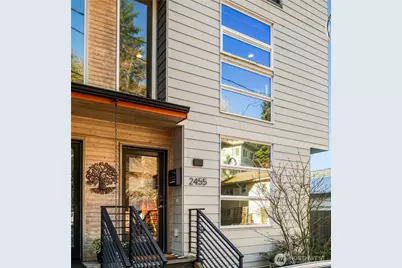 2455 Wickstrom Place SW, Seattle, WA 98116 - Photo 5