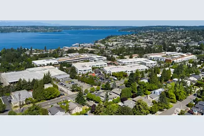 733 Lake Street S #301, Kirkland, WA 98033 - Photo 3