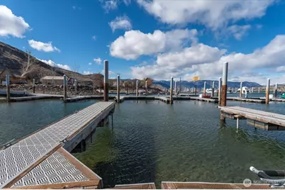 1240 W Woodin Ave #B10, Chelan, WA 98816 - Photo 17