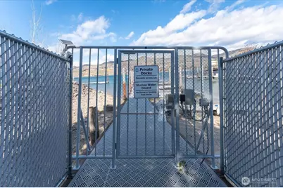 1240 W Woodin Ave #B10, Chelan, WA 98816 - Photo 21