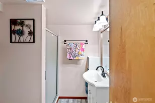 17401 Renton Maple Valley Road SE, Maple Valley, WA 98038 - Photo 21