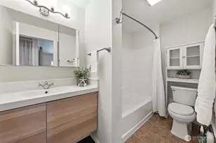 805 36th St, Anacortes, WA 98221 - Photo 17