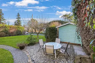 805 36th St, Anacortes, WA 98221 - Photo 19