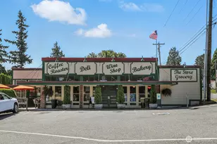 805 36th St, Anacortes, WA 98221 - Photo 27