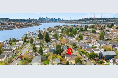 3818 Corliss Avenue N, Seattle, WA 98103 - Photo 33