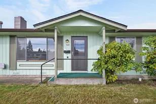 1031 N Laventure Rd, Mount Vernon, WA 98273 - Photo 3