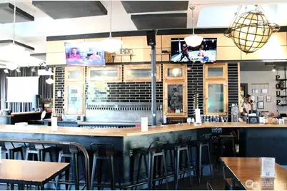 8000 15th Avenue NW, Seattle, WA 98117 - Photo 5