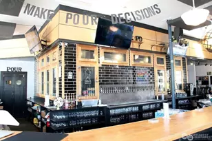 8000 15th Ave NW, Seattle, WA 98117 - Photo 3