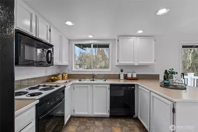 15010 87th Avenue NE, Kenmore, WA 98028 - Photo 7