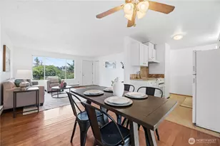 4713 N Island Dr, Bonney Lake, WA 98391 - Photo 5