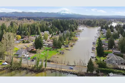 4713 N Island Drive, Bonney Lake, WA 98391 - Photo 25