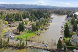 4713 N Island Dr, Bonney Lake, WA 98391 - Photo 25