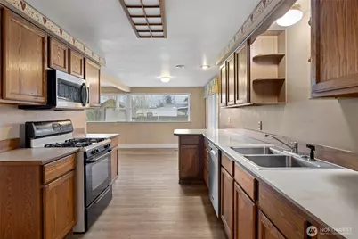 1808 S 14th Street, Mount Vernon, WA 98274 - Photo 17