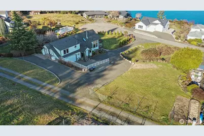 201 E Smith Cove Way, Shelton, WA 98584 - Photo 35