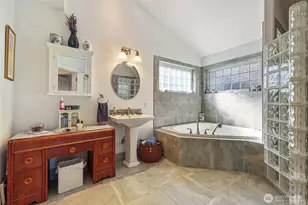 201 E Smith Cove Way, Shelton, WA 98584 - Photo 13