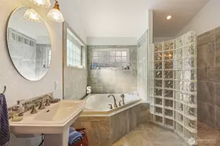 201 E Smith Cove Way, Shelton, WA 98584 - Photo 15