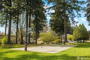 24109 SE 44th Ct, Sammamish, WA 98029 - Photo 37
