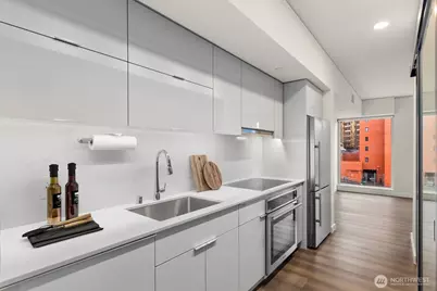 450 S Main Street #506, Seattle, WA 98104 - Photo 11