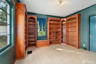 1036 Fowler St, Raymond, WA 98577 - Photo 13