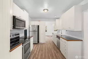 1036 Fowler St, Raymond, WA 98577 - Photo 9