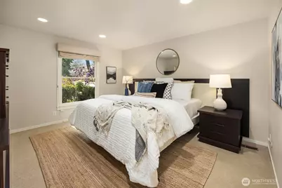 8400 SE 61st Street, Mercer Island, WA 98040 - Photo 11