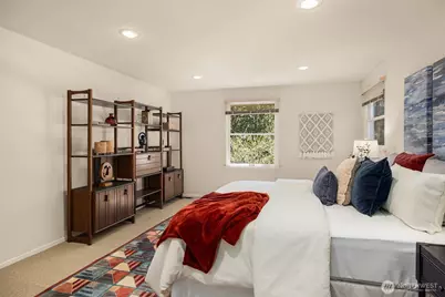 8400 SE 61st Street, Mercer Island, WA 98040 - Photo 17