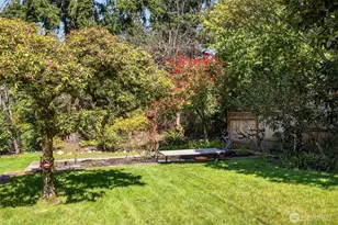 8400 SE 61st St, Mercer Island, WA 98040 - Photo 23