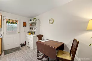 45082 Shields Ct, Concrete, WA 98237 - Photo 9