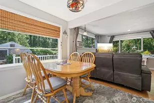 17209 W Riverside Dr, Bothell, WA 98011 - Photo 7