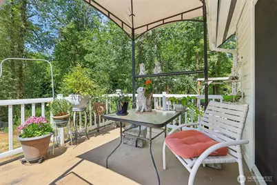 17209 W Riverside Drive, Bothell, WA 98011 - Photo 29