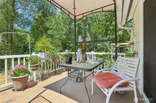 17209 W Riverside Dr, Bothell, WA 98011 - Photo 29