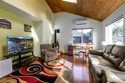 655 Hunt St, Friday Harbor, WA 98250 - Photo 5