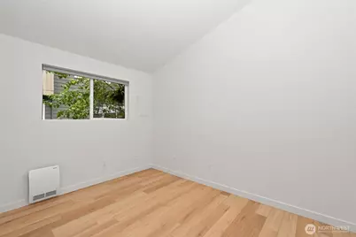 330 SE Clark Street, Issaquah, WA 98027 - Photo 15