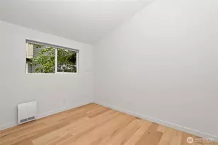 330 SE Clark St, Issaquah, WA 98027 - Photo 15