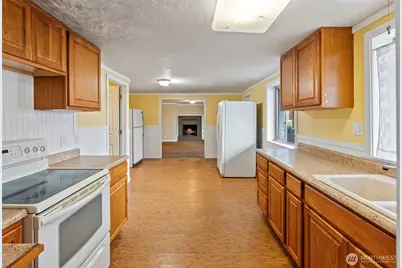 1723 Shorewood Drive, Bremerton, WA 98312 - Photo 19