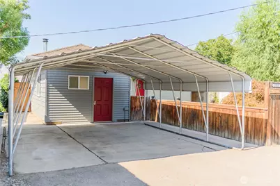 1218 N Ashland, East Wenatchee, WA 98802 - Photo 3