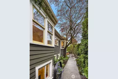 5728 34th Avenue NE, Seattle, WA 98105 - Photo 35