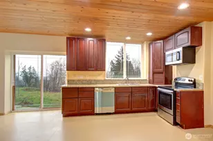 498 Bryant Hill Rd, Woodland, WA 98674 - Photo 23