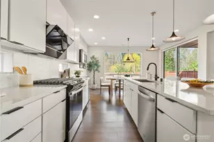 22532 70th Pl W, Mountlake Terrace, WA 98043 - Photo 7