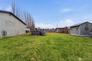 5603 E Hamilton Rd, Benton City, WA 99320 - Photo 25