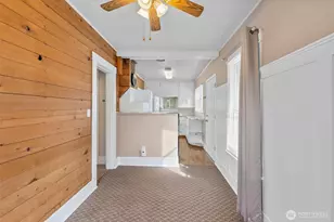 421 2nd St NW, Puyallup, WA 98371 - Photo 9