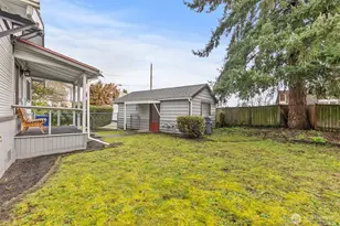 421 2nd St NW, Puyallup, WA 98371 - Photo 21