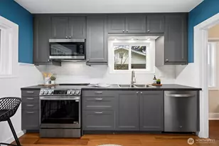 125 34th St, Bellingham, WA 98225 - Photo 13