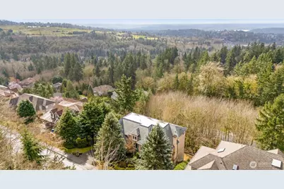 5899 153rd Avenue SE, Bellevue, WA 98006 - Photo 1