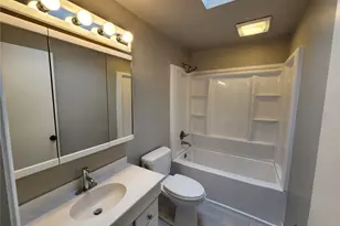 18701 3rd Ave S, Burien, WA 98148 - Photo 5